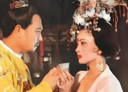 唐玄宗不立杨玉环为皇后的原因探析