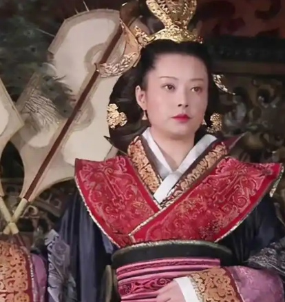 王政君与王氏专权：西汉江山的终结