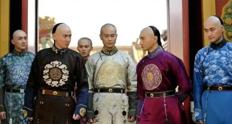 揭秘康熙九子夺嫡：雍正如何成为最终赢家