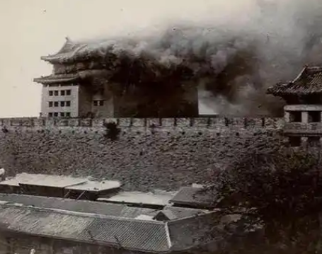 天启大爆炸诡异谜团：死者为何全身赤裸？