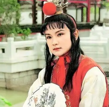 贾宝玉的爱情启蒙：探寻宝玉的爱情导师