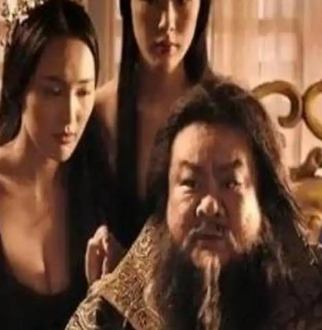 董卓祸乱后宫与貂蝉传奇：历史中的悲喜交织