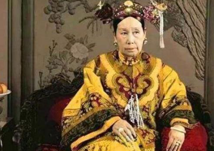揭秘慈禧太后：美貌与权谋并存的一代女杰