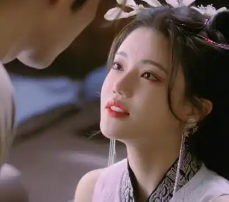 千朵桃花一世开女主是不是原声？