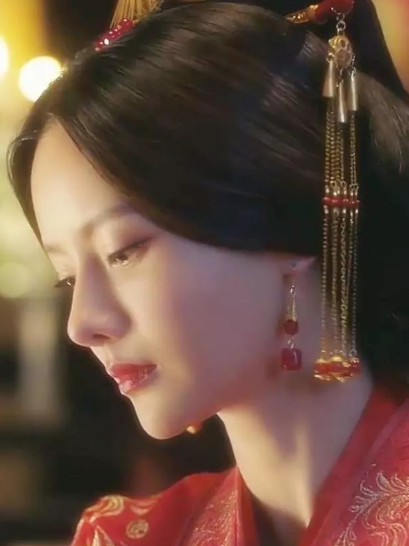 历史上那些二婚仍能成为皇后的传奇女性