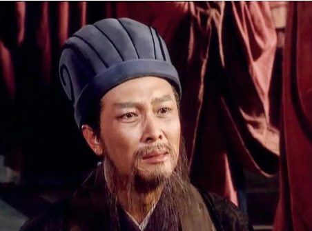 诸葛亮征战为何偏爱四轮车？揭秘其不骑马的原因