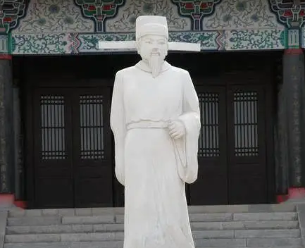 重修岳阳楼的滕子京：政绩与争议并存的历史人物