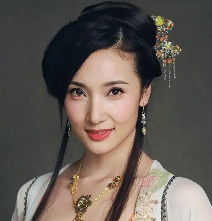 揭秘陈金定的真正死因：一段爱恨交织的悲剧