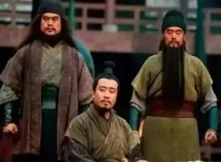 早年关羽卖枣张飞杀猪，武艺高强之谜