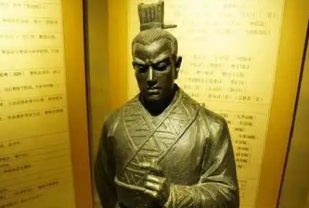 曹植未登储君之位：性格、政治与命运的交织