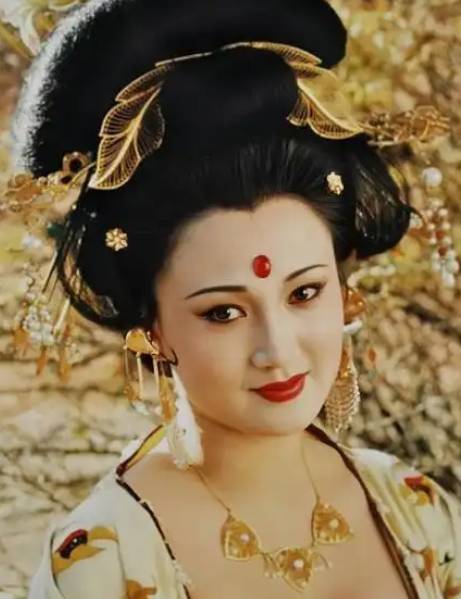 杨贵妃得宠之谜：美貌、才艺与性格的完美结合