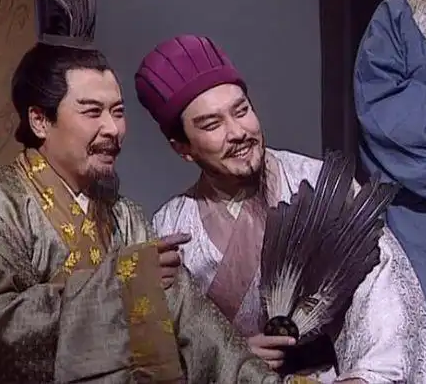 庞统“凤雏”之名的由来及其与诸葛亮的比较