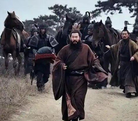 曹操历史上的负面事迹探析