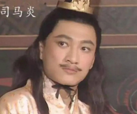 司马炎篡魏后，对曹操后人颁发诏书：恩威并施的政治智慧
