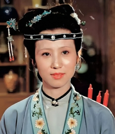 红楼一梦中的贞静典范——李纨