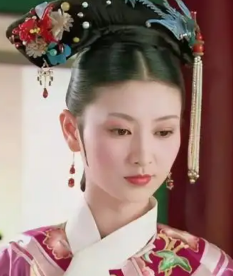 沈眉庄与甄嬛：情谊深厚下的微妙波澜