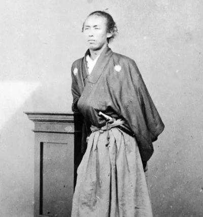 坂本龙马：推动日本近代化的关键人物