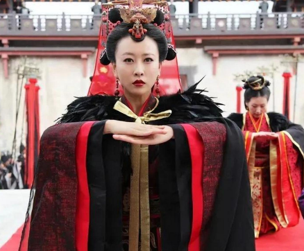 孟嬴为何不姓嬴：古代命名规则下的姓氏之谜