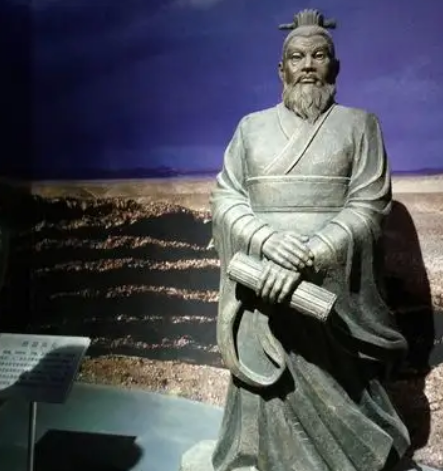 张骞与班超：跨越时空的西域开拓者