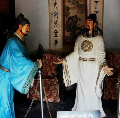 千金买壁：历史尘埃中的诗酒姻缘与文化隐喻