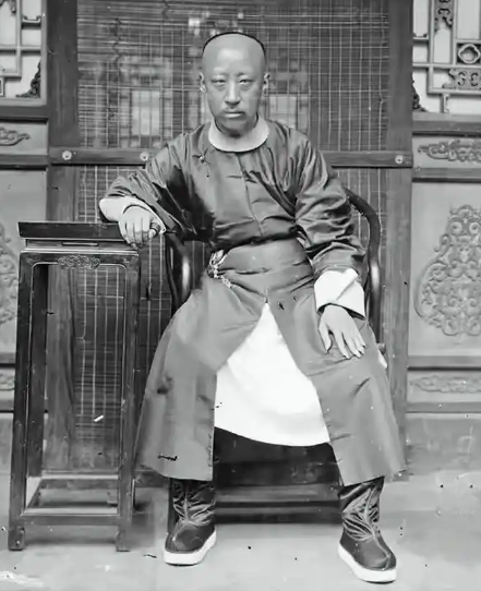 恭亲王奕：晚清政坛的改革先驱与历史局限