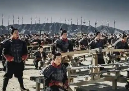 秦弩破阵：冷兵器时代东西方军事科技的巅峰对决