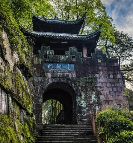 钓鱼城：折断“上帝之鞭”的传奇战场