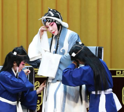 从苦情女主到复仇者：秦香莲结局的千年流变与女性觉醒