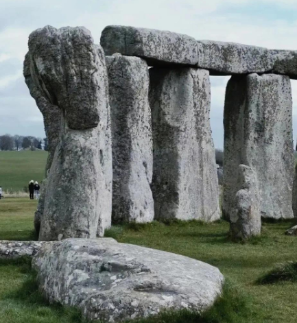 英国巨石阵：穿越千年的史前密码
