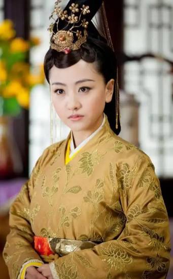 萧唤云历史原型考辨：从虚构角色到真实历史的镜像折射