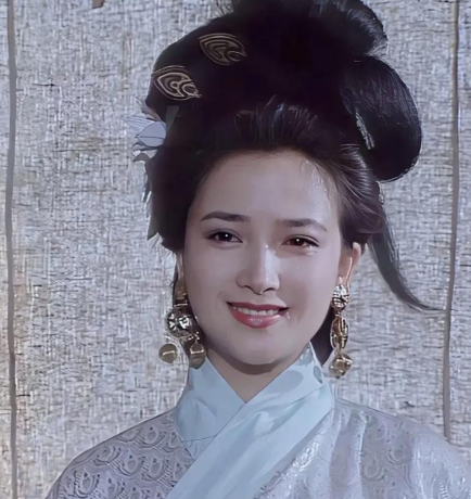小乔之死：历史迷雾中的多重可能