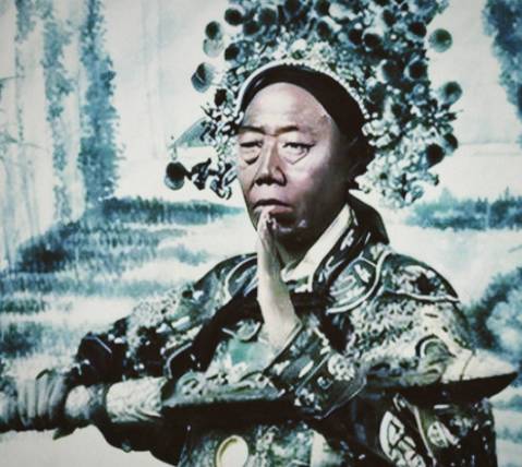 李莲英为何比安德海结局好：一场关于政治智慧与生存哲学的历史启示