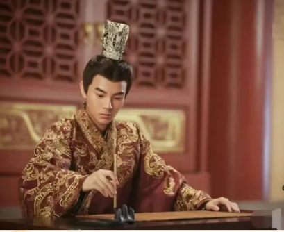 太子太师：从一品虚衔中的权力密码与历史回响