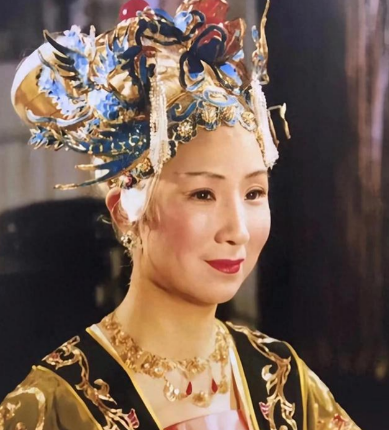 黎山老母的师承之谜：从截教高徒到神话体系中的神秘坐标