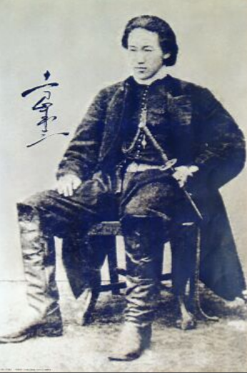 土方岁三：“鬼之副长”称号背后的铁血与忠诚