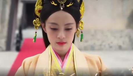 芈月离世时，秦始皇的年岁之谜：六岁稚子与秦国崛起的时空交叠