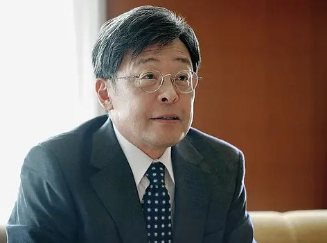 高墙之内的理发室第2集的分集剧情