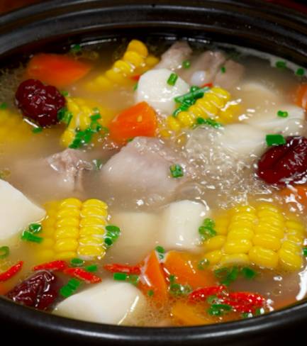 排骨汤怎么做好喝？掌握这些技巧，轻松炖出鲜香浓郁的滋补好汤