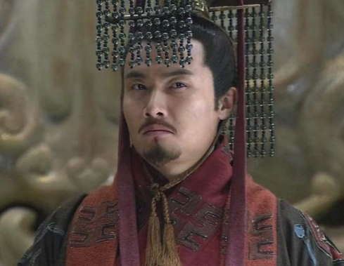 权谋与现实的博弈：曹操选择曹丕的深层逻辑