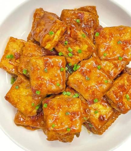 豆腐的百变美味：从家常到惊艳的烹饪指南