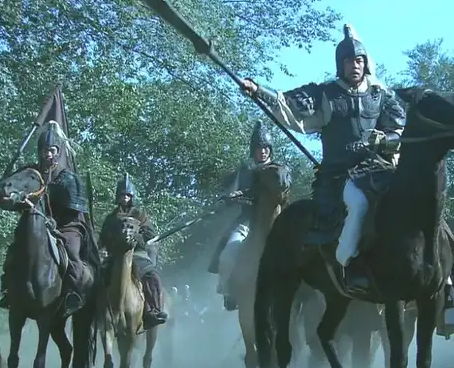 襄樊之役：曹操遣于禁御关羽的深层考量