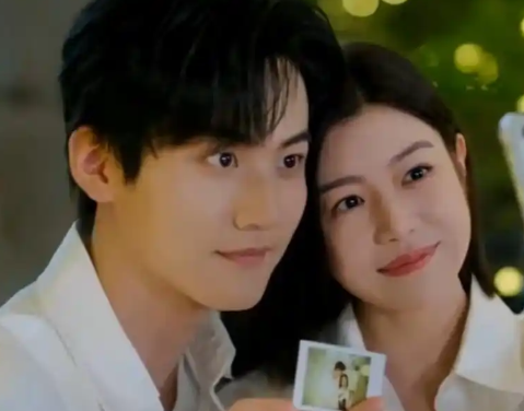 狙击蝴蝶李雾究竟是在何时爱上女主角的