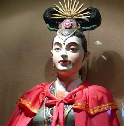 蜀宫遗梦：敬哀皇后张氏的宫廷人生与历史回响