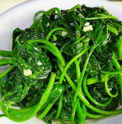 解锁红薯叶的N种美味：家常做法大揭秘