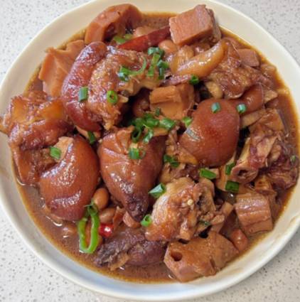 家庭版红烧猪蹄：软糯香浓，一口就爱