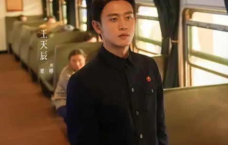 纯真年代的爱情瞿桦和方穆静结婚的原因是什么？