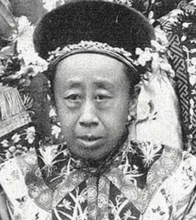 慈禧为何不害荣寿公主：权力、亲情与政治智慧的交织