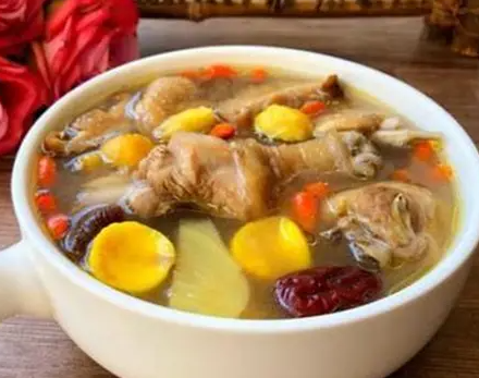 炖汤选酒有门道：白酒料酒，各安其位