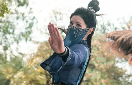 雨霖铃展昭和丁月华是不是有过婚约？
