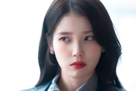 21世纪大君夫人是谁给成熙周下毒的？
